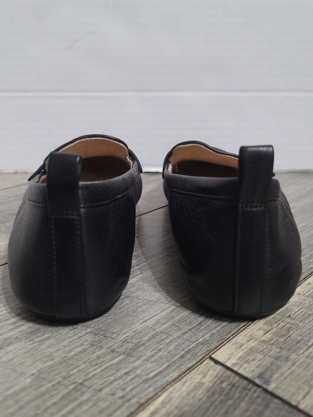 Vionic Black Leather Women's Tessa Loafers - Slip-On Comfort Classic Flats Sz9.5 - Picture 4 of 16